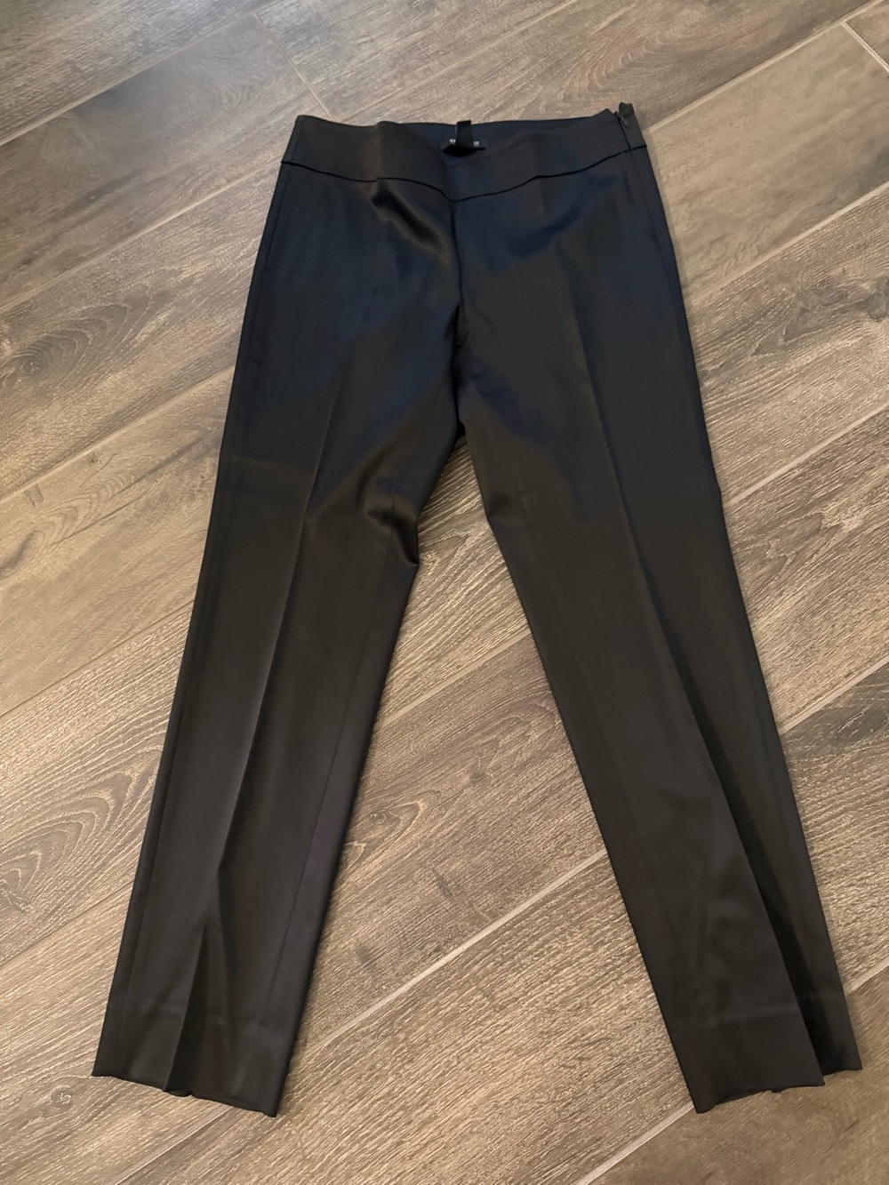White House Black Market-Black silky slim trouser-8R